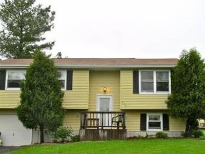 8291 Redwing Dr, Liverpool, NY, 13090
