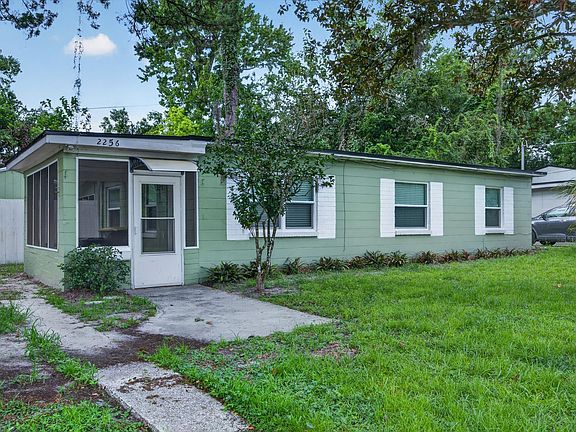 2nd image of 2256 Inwood Cir S
