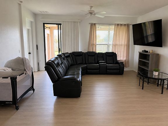 3rd image of 2100 Laparelle Dr