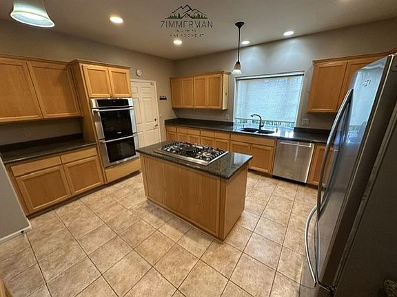 5th image of 3479 Hampton Way