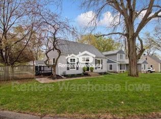 1805 57th Pl, Des Moines, IA 50310