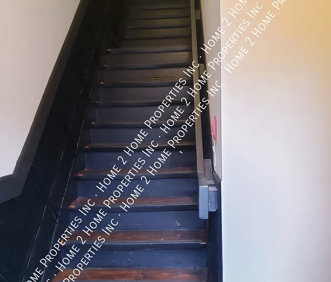 1154 Wyandotte St E #3 — Photo 14