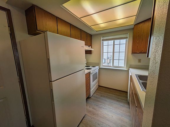 4th image of 5681 Eagle Pkwy #1