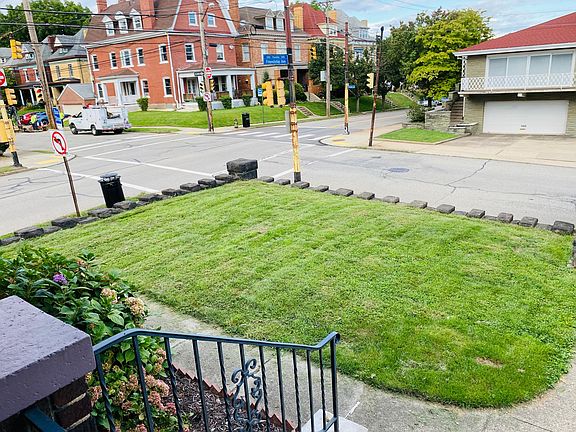 Front yard and view of street