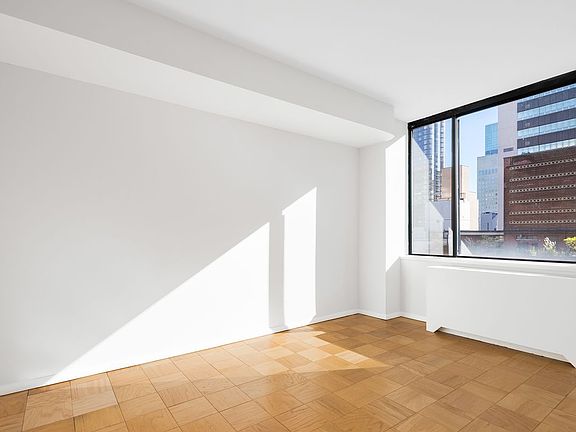 4th image of 309 E 49th St #15/16A