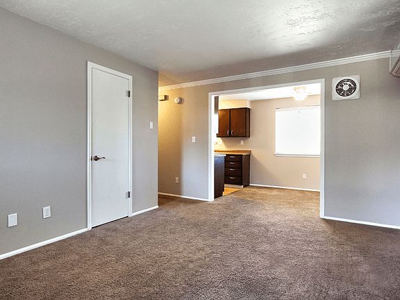 4th image of 2809 W Pleasanton Ave #2809C
