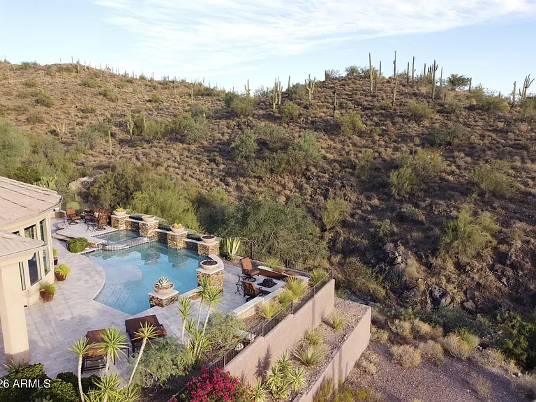 42121 N Anthem Creek Dr — Photo 2