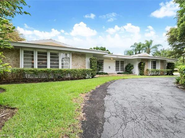 7805 SW 141st St, Palmetto Bay, FL 33158