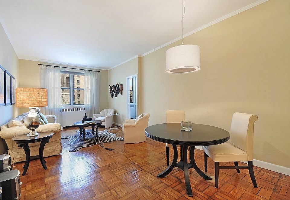 2nd image of 158-18 Riverside Dr #2