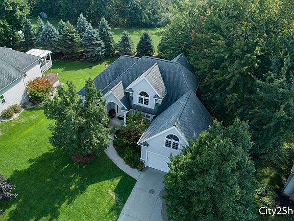 5th image of 4284 Meadowood Ct