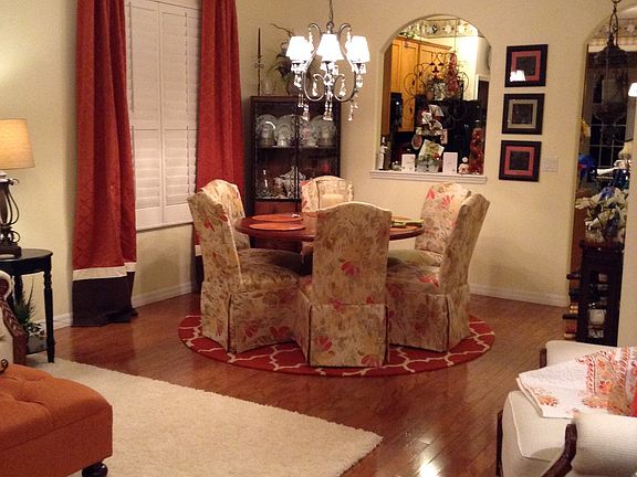 4th image of 927 Chapel Oaks Ct