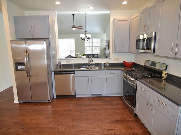 5th image of 7016 River Trail Dr