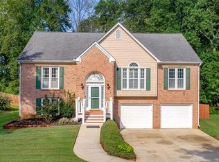 895 Evian Ct NW, Kennesaw, GA 30152