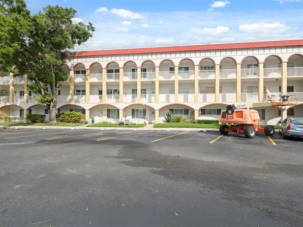 2430 Florentine Way APT 6, Clearwater, FL 33763