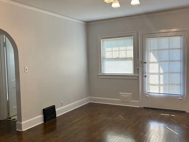 824 SE Peacock Ln — Photo 3