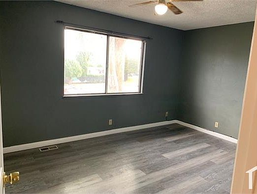 3rd image of 5554 Spinnaker Dr APT 3