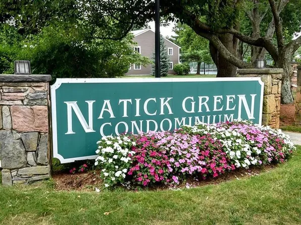2 Post Oak Ln, Natick, MA