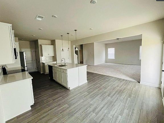4th image of 5907 Palmer Dr