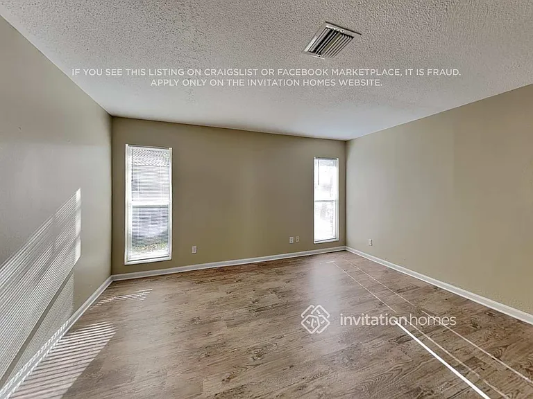 122 Van Dyck Dr — Photo 9