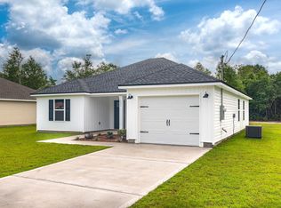 5833 Flamingo Rd, Crestview, FL 32539