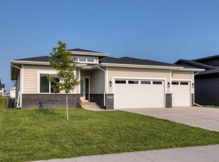 4657 179th St, Waukee, IA 50263