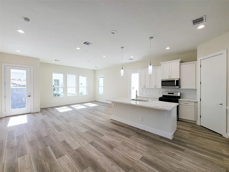 5931 Beall St #A — Photo 6