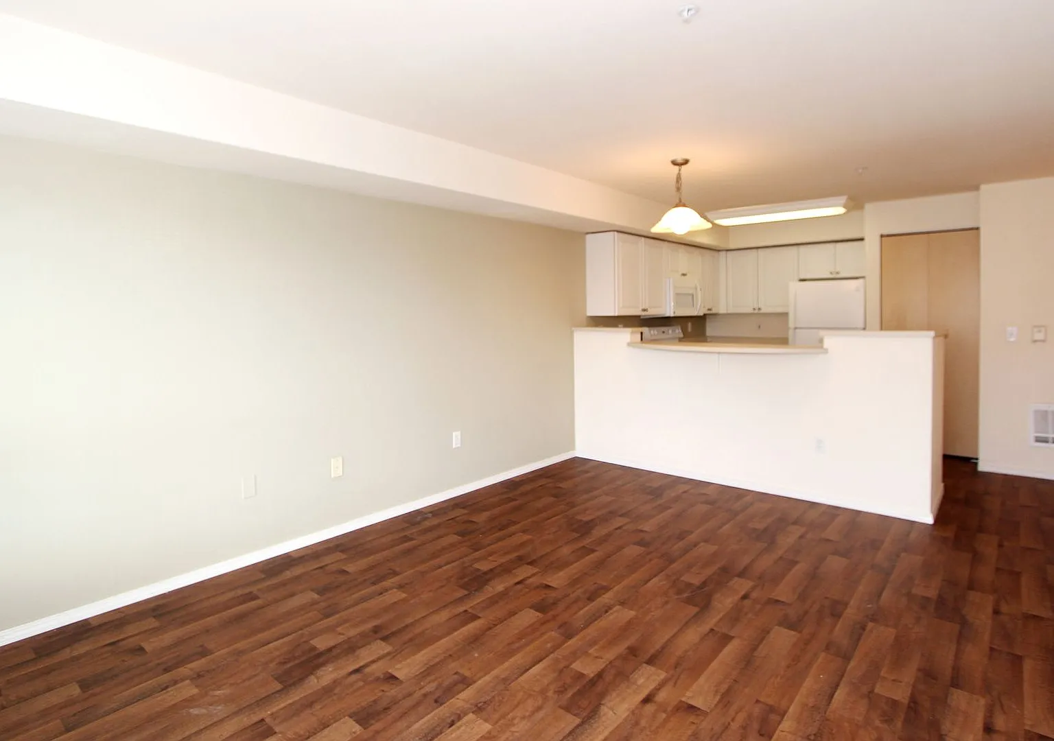 Pickering Place Apartments — Photo 4