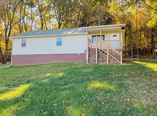 318 Molino Rd, Fayetteville, TN 37334