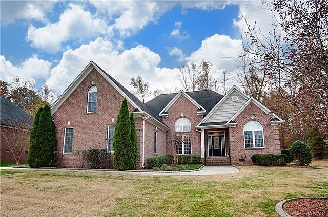 1st image of 3949 Erskine Woods Dr