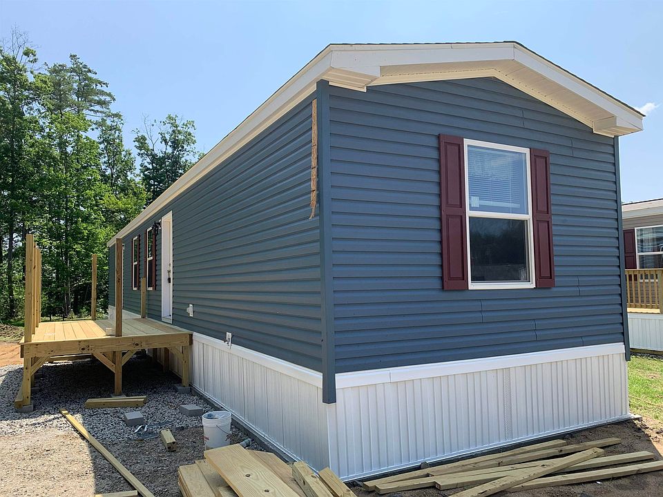 2nd image of 33 Cedarwood Drive