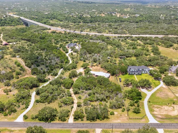 23809 Oscar Rd, Spicewood, TX 78669