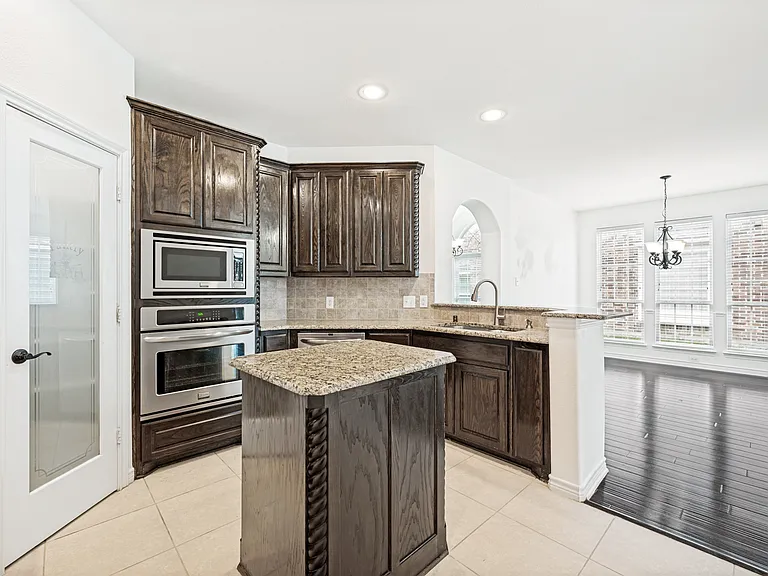 13075 Janet Dr — Photo 15