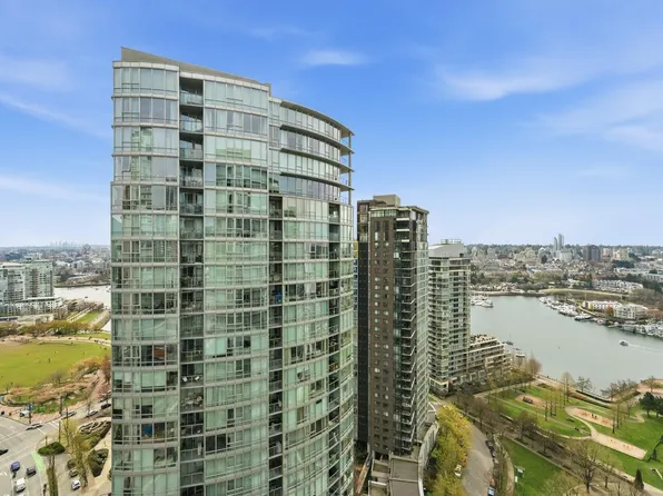 1495 Richards St #3106, Vancouver, BC V6Z 3E3