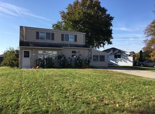 84 Pinetree Dr, Sayreville, NJ 08872