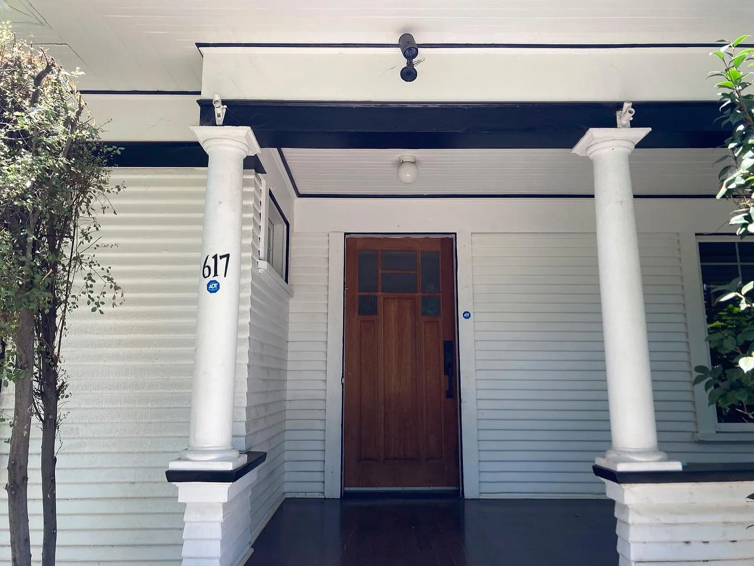 2 bed, 1.5 bath, 1234 sqft, $4,800 — Photo 2