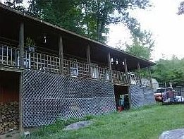 2nd image of 2003 Fredonia Rd
