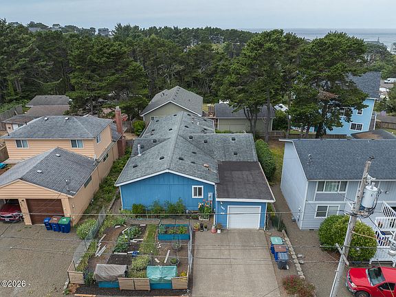 4th image of 389 SE Inlet Ave