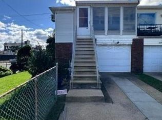 117-01 Beach Channel Dr, Rockaway Park, NY 11694