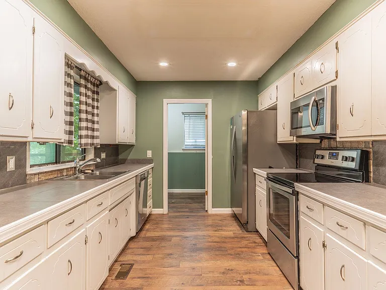 68 Sierra Dr — Photo 8