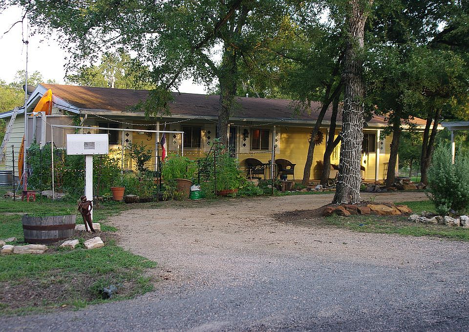 1st image of 802 Green Forest Dr