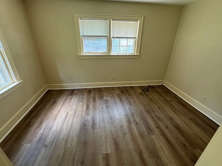312 Roswell Ave SE — Photo 3