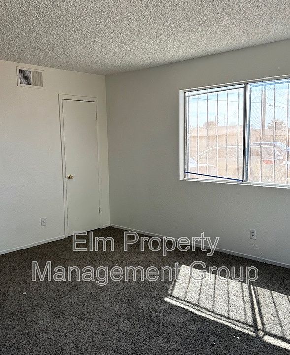2nd image of 2728 Haddock Ave APT A