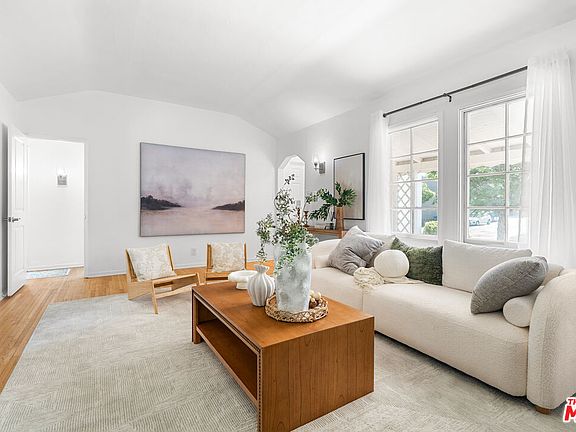 4th image of 1185 Hauser Blvd
