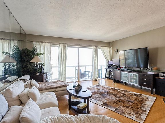 4th image of 2451 Brickell Ave APT 16E