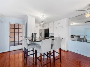 7087 Camino Revueltos UNIT 302, San Diego, CA 92111