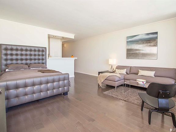 5th image of 2040 Franklin St APT 1206