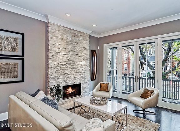 2nd image of 2428 N Janssen Ave