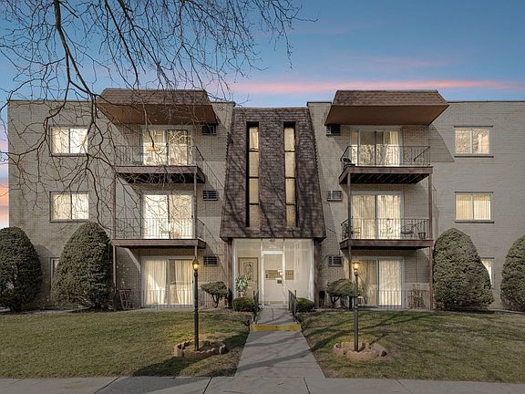 3rd image of 5706 129th St APT 2A