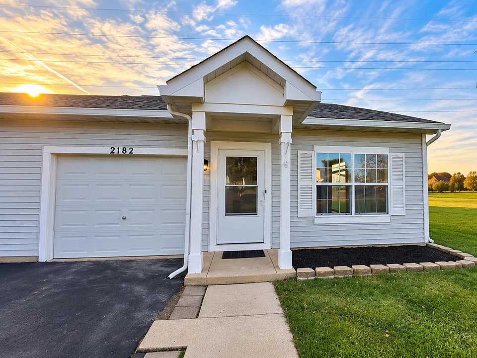 2182 Rebecca Cir