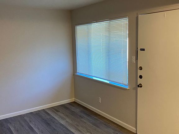 5th image of 656 East Ave #F